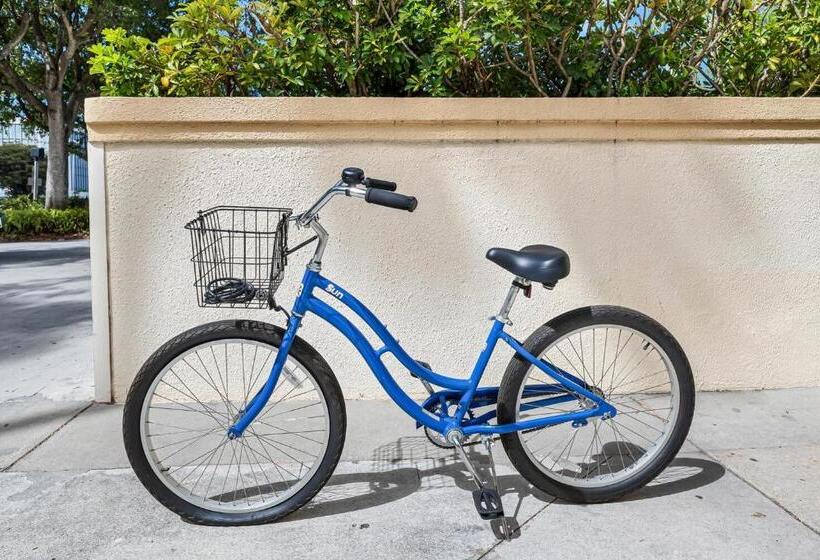 Hotel Bayfront Inn 5th Avenue