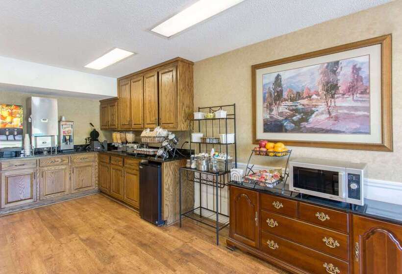 ホテル Baymont By Wyndham Dunn