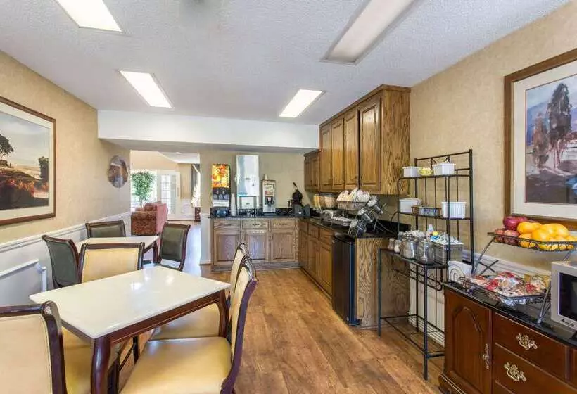 酒店 Baymont By Wyndham Dunn