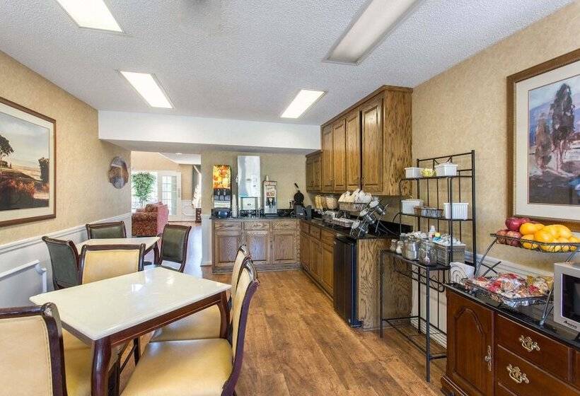 ホテル Baymont By Wyndham Dunn