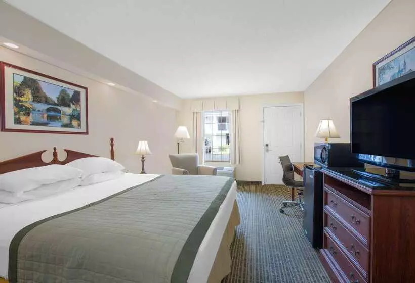 ホテル Baymont By Wyndham Tuscaloosa