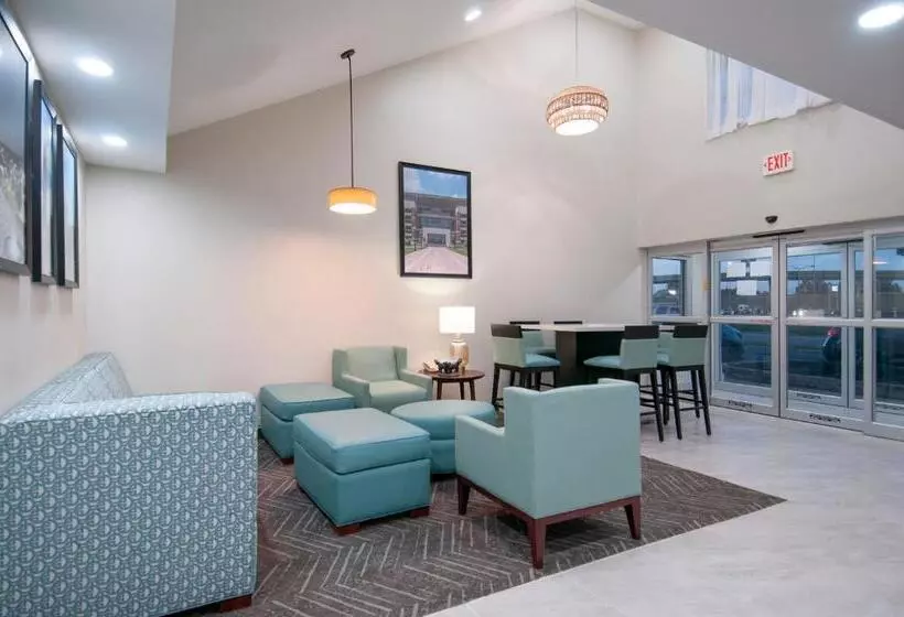 ホテル Baymont By Wyndham Tuscaloosa