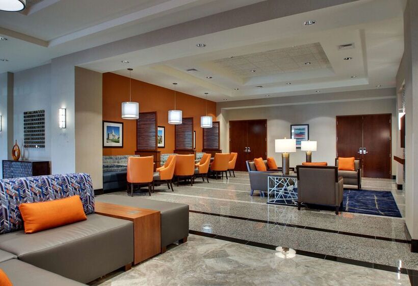 호텔 Drury Inn & Suites Lafayette, IN