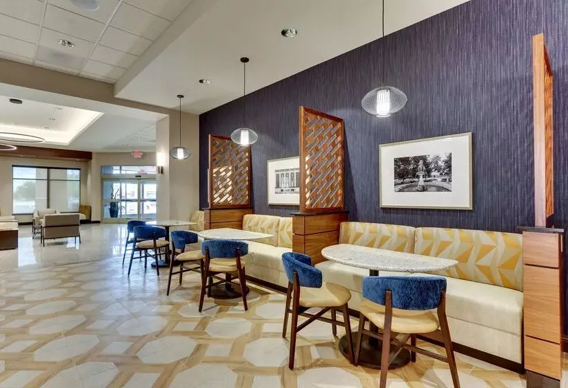 هتل Drury Inn & Suites Lafayette, IN