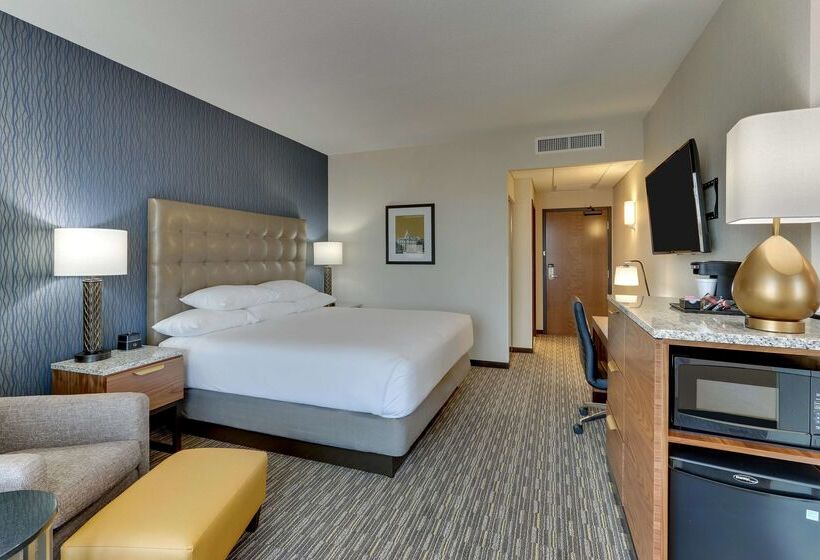 호텔 Drury Inn & Suites Lafayette, IN