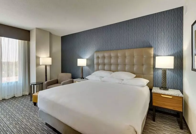 هتل Drury Inn & Suites Lafayette, IN