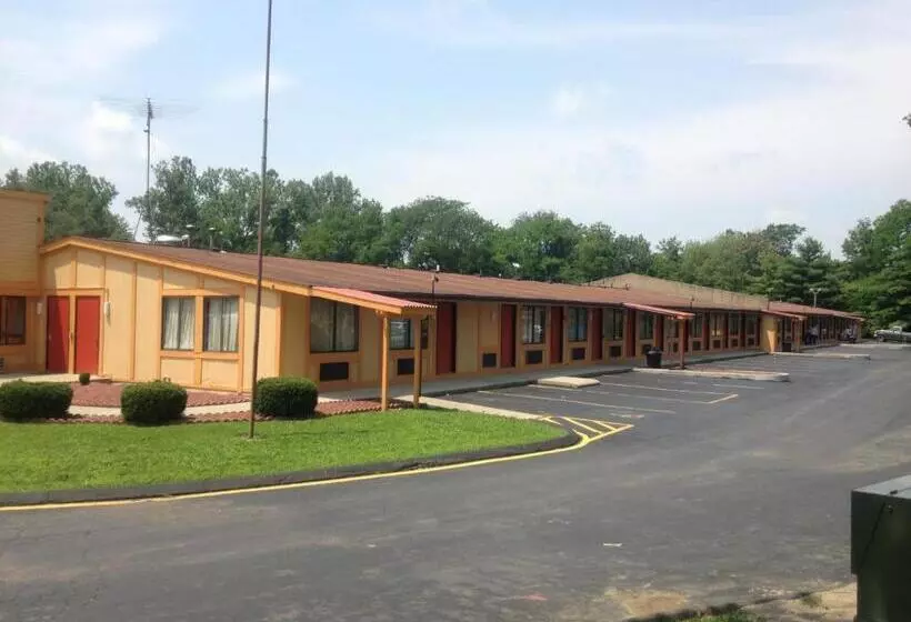 Отель Guest Inn Lebanon