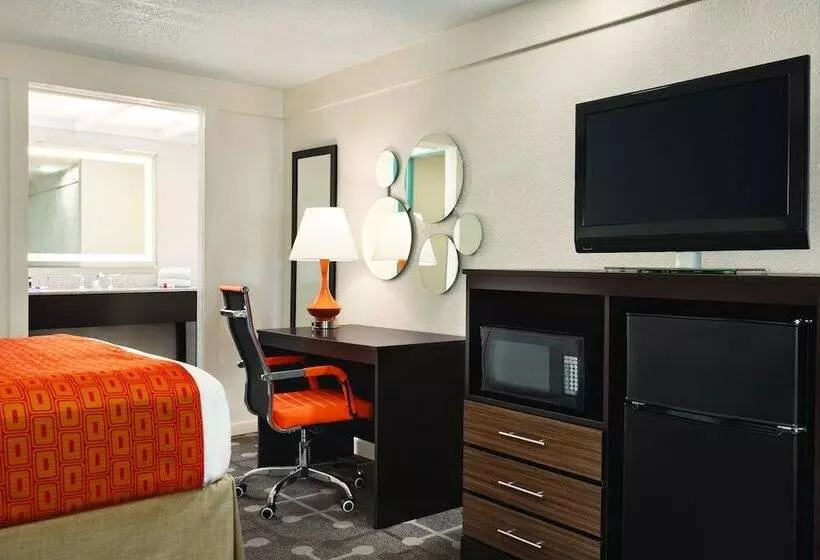 בית מלון כפרי Dover Inn And Suites