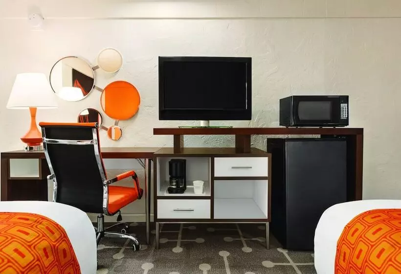 בית מלון כפרי Dover Inn And Suites