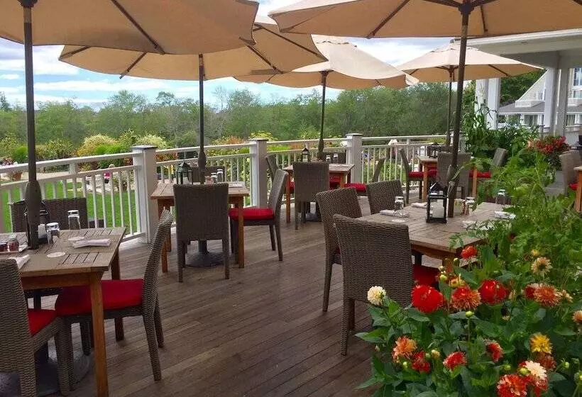 Отель Inn By The Sea