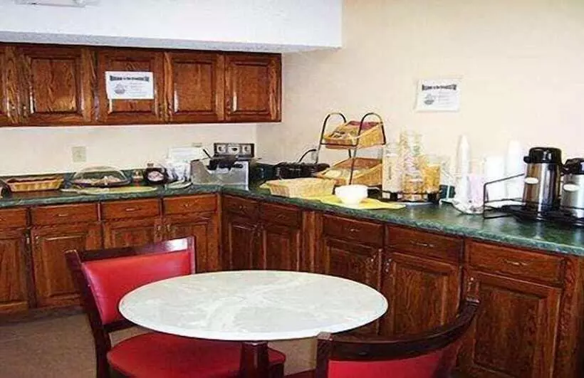 Hotelli Jameson Inns Oakwood