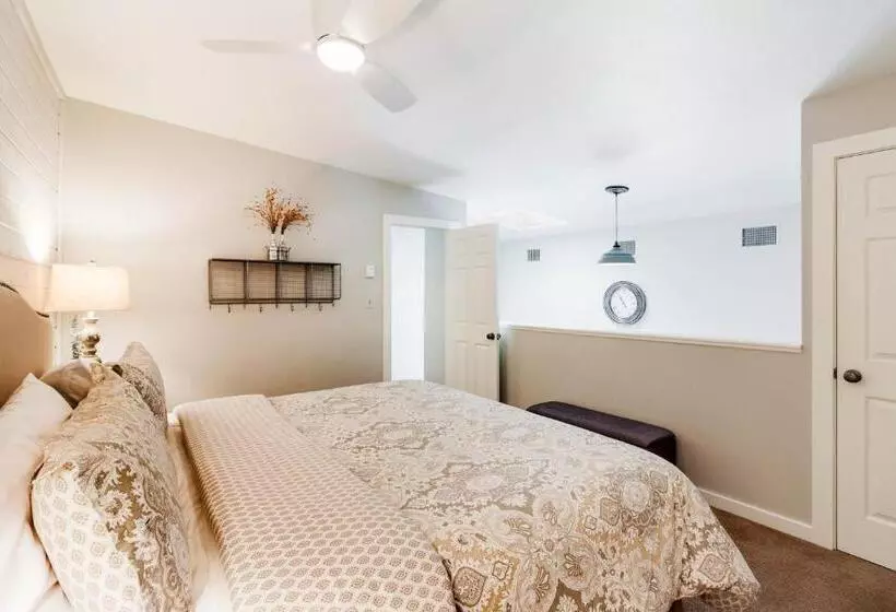 Отель Jarvis #301