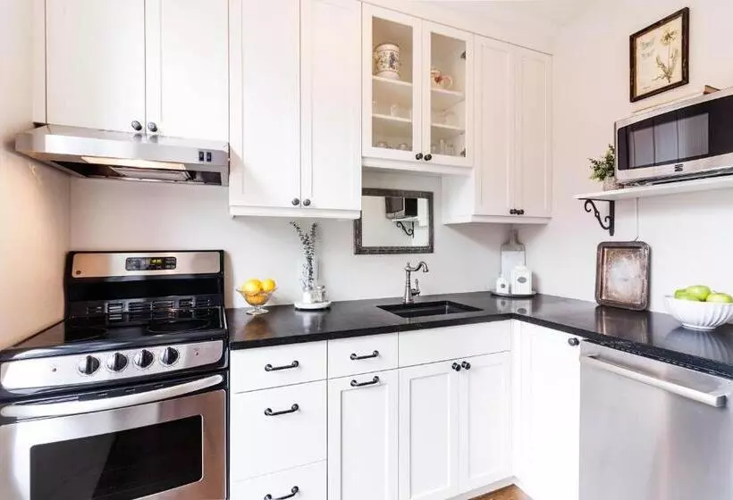 Отель Jarvis #301