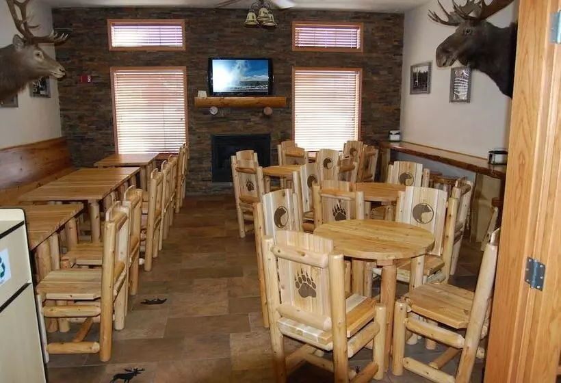 هتل Kelly Inn West Yellowstone