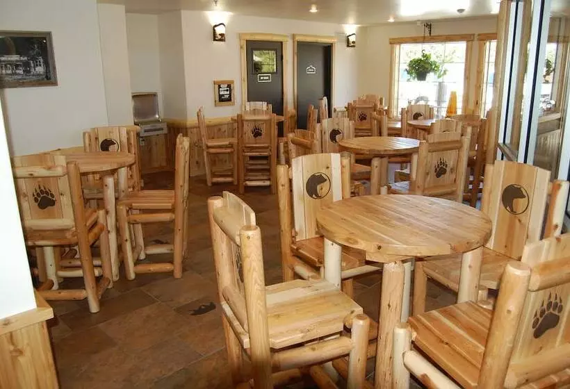 هتل Kelly Inn West Yellowstone