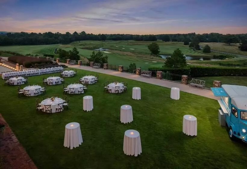 Отель Keswick Hall