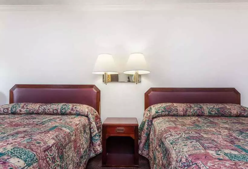 فندق Knights Inn Columbia