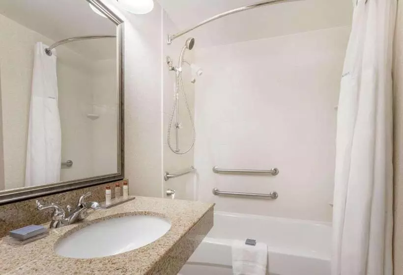 فندق Knights Inn Columbia