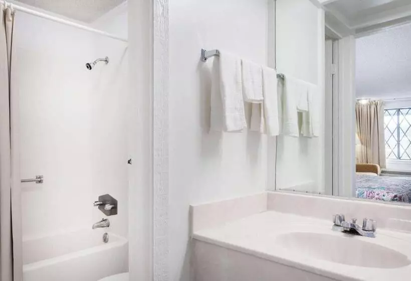 فندق Knights Inn Columbia