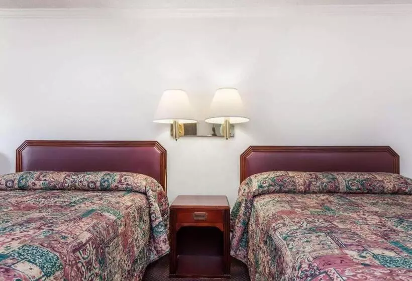 فندق Knights Inn Columbia