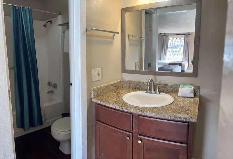 Отель Liberty Inn