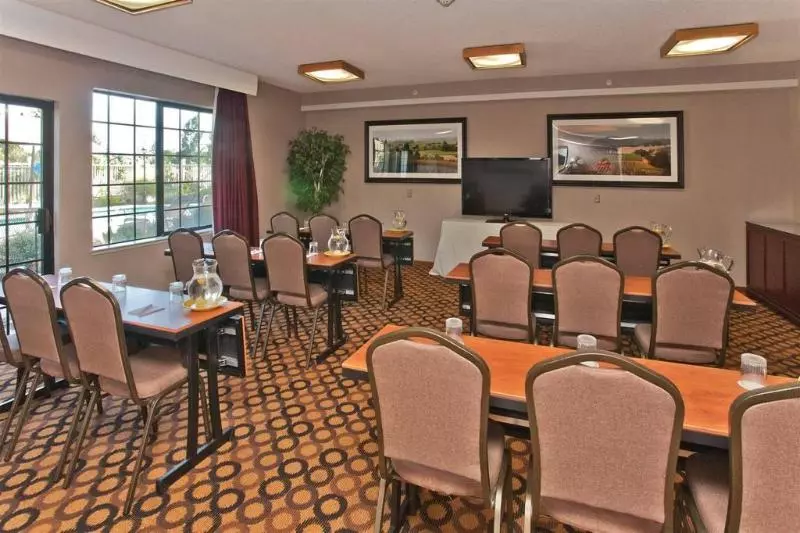 Отель Napa Winery Inn