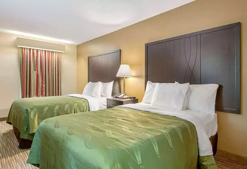 Отель Quality Inn