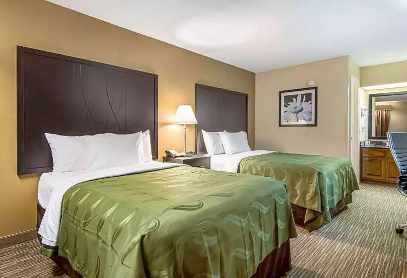 Отель Quality Inn