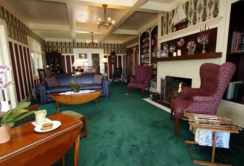 Hotelli The Jabberwock Bed & Breakfast