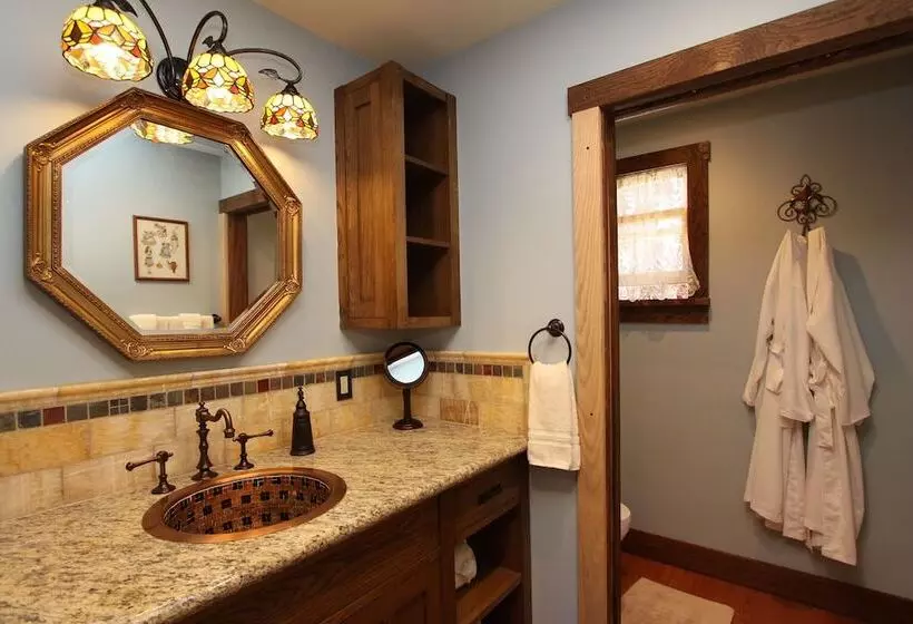 Hotelli The Jabberwock Bed & Breakfast