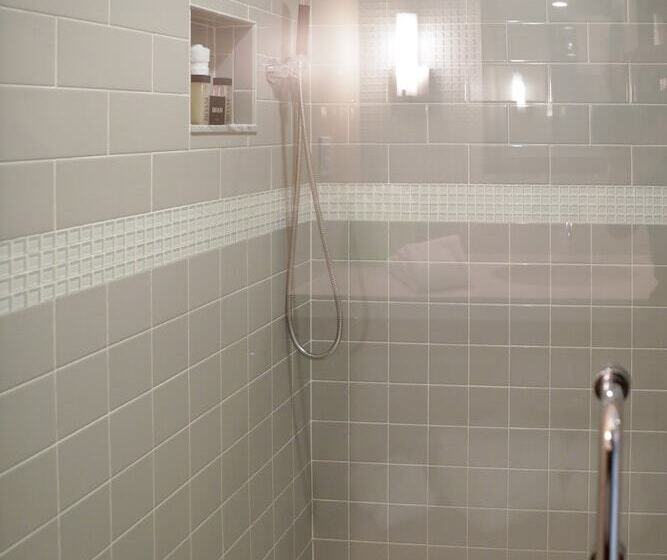 فندق على الطريق Orchid Key Inn Adults Only