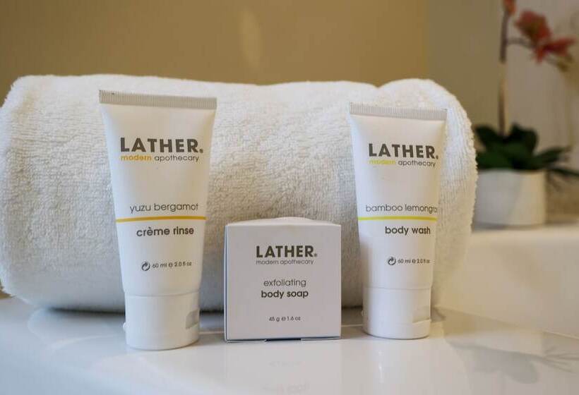 فندق على الطريق Orchid Key Inn Adults Only