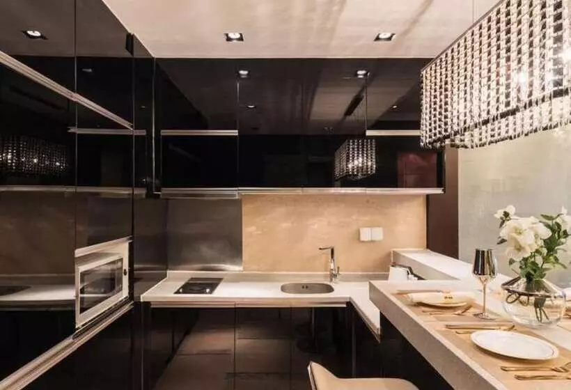 Guangzhou Y&w Service Apartment