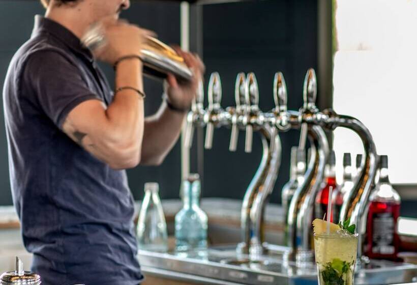 בית מלון כפרי Eklo Bordeaux Centre Bastide