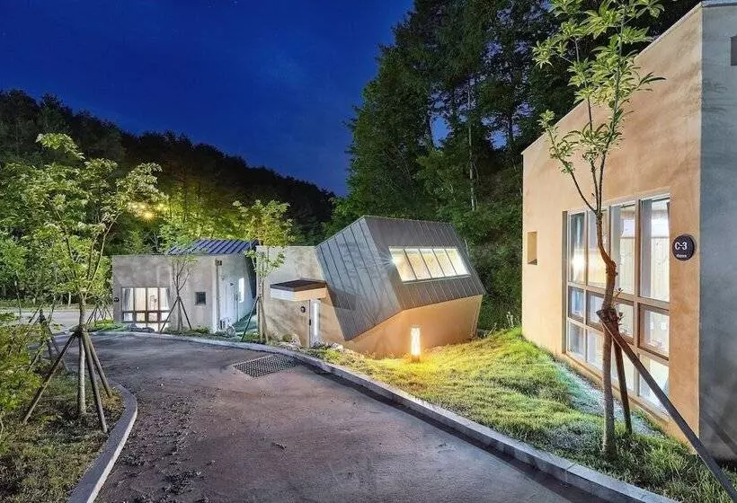 Hotelli Geumgangsong Ecorium