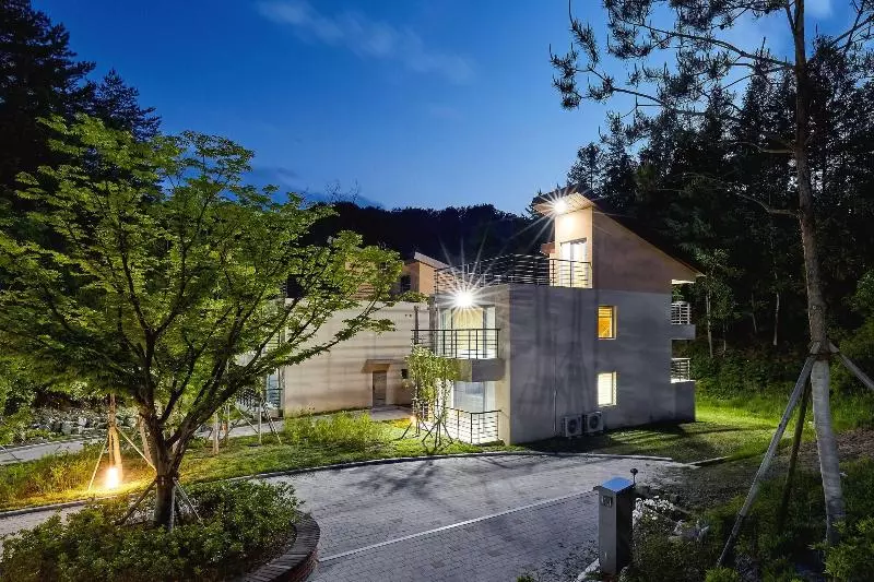 Hotelli Geumgangsong Ecorium