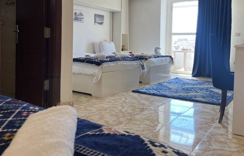 هتل Pyramids Top Inn