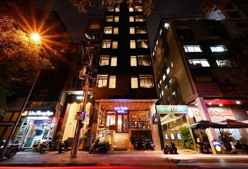 هتل Sky Gem Central