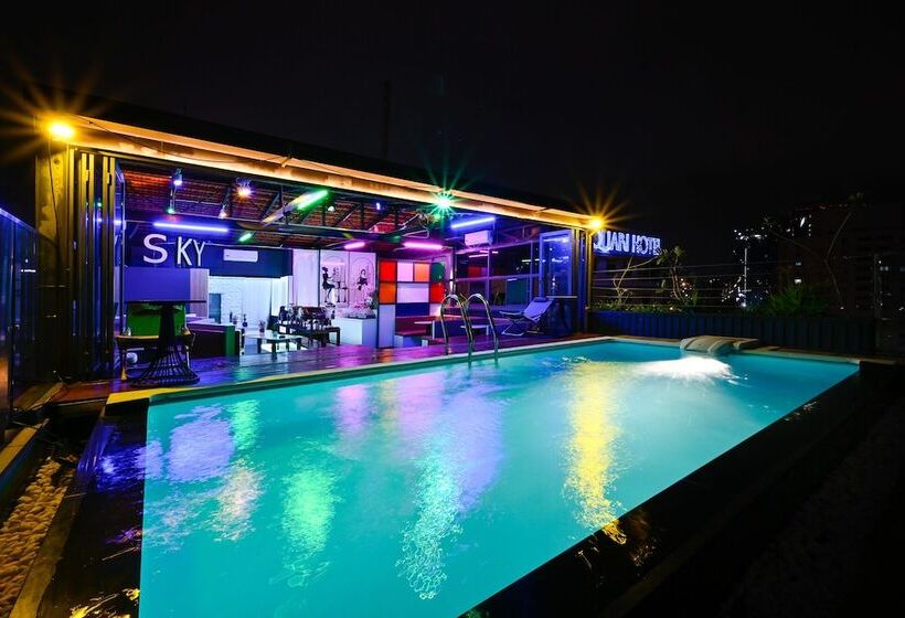 هتل Sky Gem Central