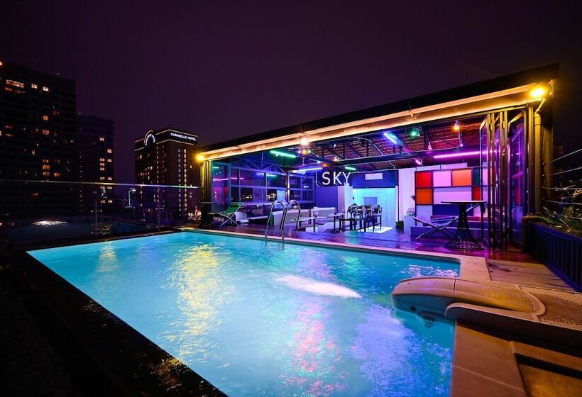 هتل Sky Gem Central