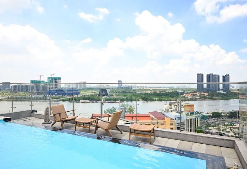 هتل Sky Gem Central