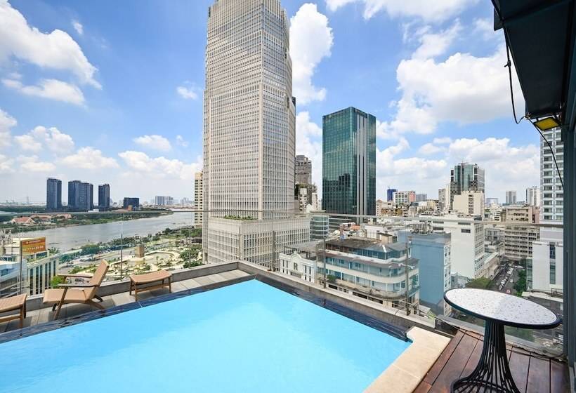 هتل Sky Gem Central