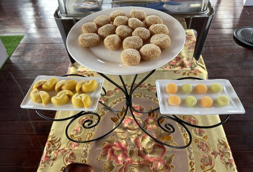 هتل Sky Gem Central