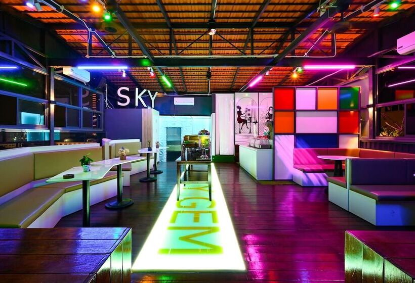 هتل Sky Gem Central