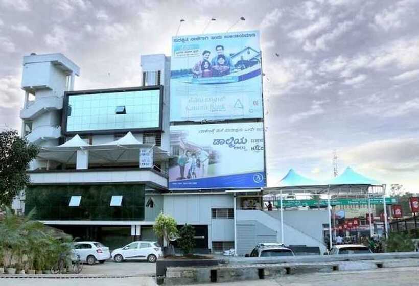 هتل Swarnaa Paradise