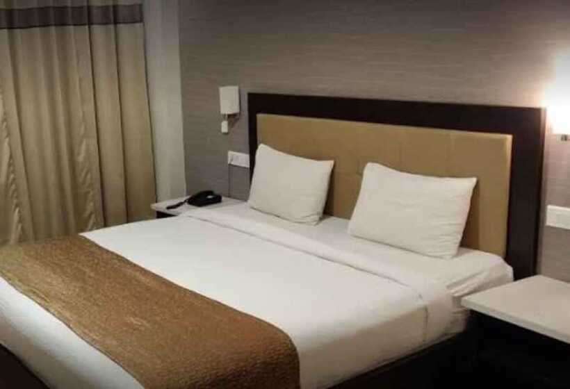 هتل Swarnaa Paradise