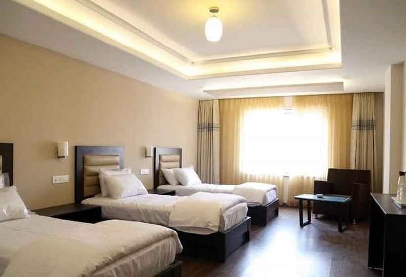 هتل Swarnaa Paradise