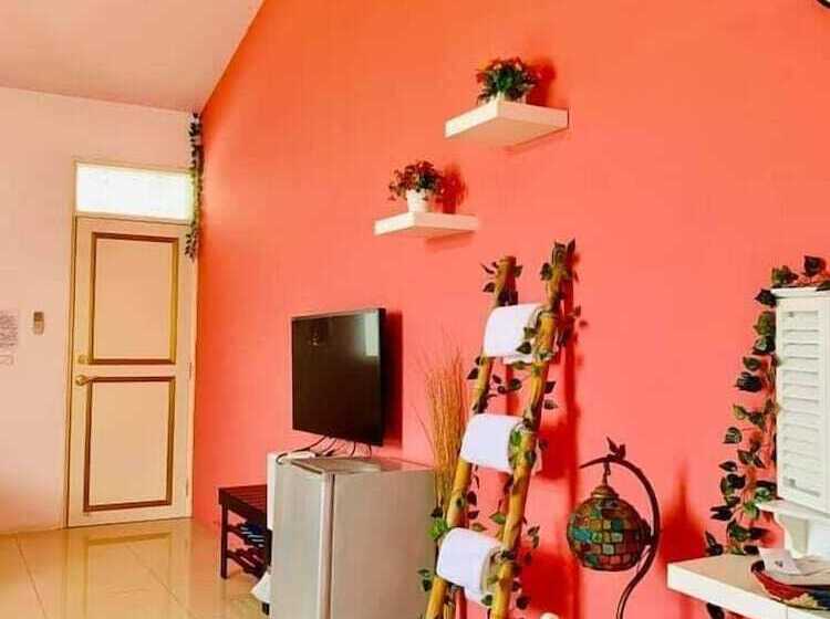 تختخواب و صبحانه Kenting Trail Villa