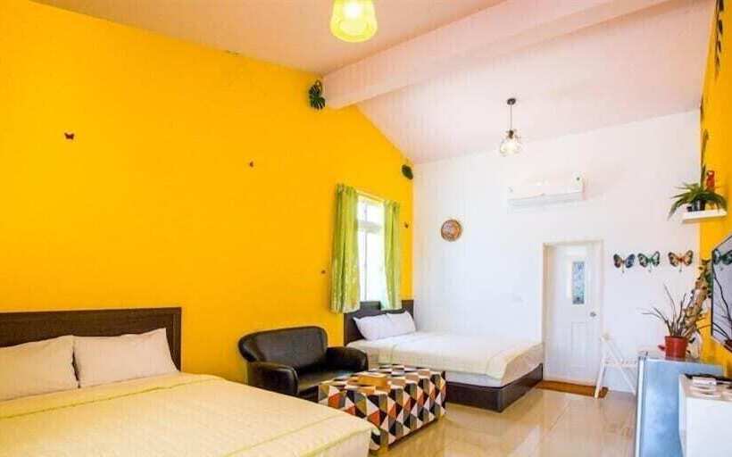 تختخواب و صبحانه Kenting Trail Villa