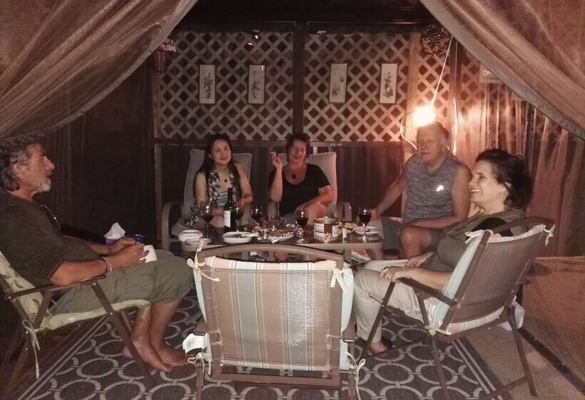 Sunny Island By White Rock B&b